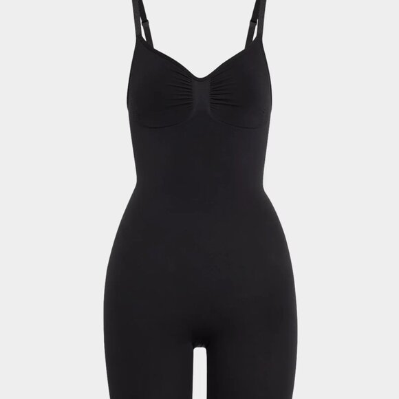 SKIMS Other - SKIMS Mid Thigh Bodysuit Shapewear Womens S/M Sculpting Slimming Black